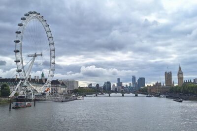 2 Hour Big Ben to Borough Market Walking Tour - The meetup at Robert Clive statue and how to prep for the route