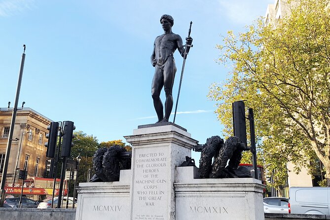 2 Hour Walking Tour from Buckingham Palace to Big Ben - Coronation Station: why it lands right before your finish