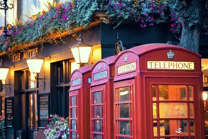 4-Hour Private Guided Tour of London on a Classic Itinerary - The Mall to Trafalgar Square: you get time to actually walk