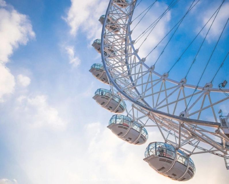 4-Hour Private Tour of London in a Panoramic Black Cab - St James’s Palace and Buckingham Palace: The Royal Loop Done Right
