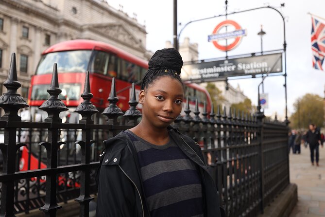 60-Minute Private Photoshoot Tour near Bigben and London Eye - Price and value: what $243.02 for up to 4 really buys you