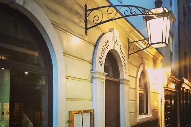 A Christmas Carol and Charles Dickens Old London Walking Tour - The George and Vulture area: chop-house storytelling you can feel