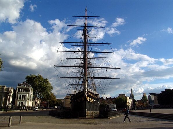 Afternoon Tea and Visit to Cutty Sark Ship in London - London’s Cutty Sark Afternoon Tea: The real vibe