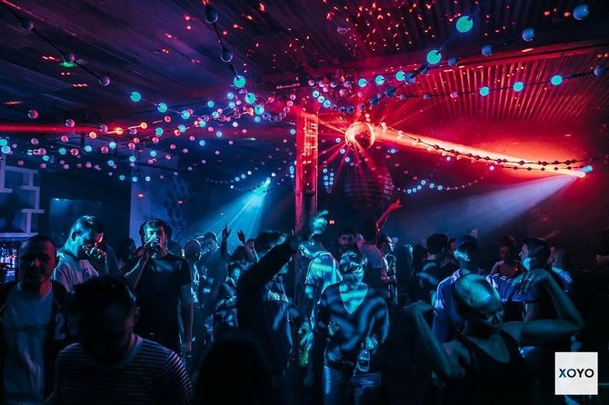 Amazing Nightlife in London East Tour - Stop-by-Stop: How the Night Changes Every 10–15 Minutes