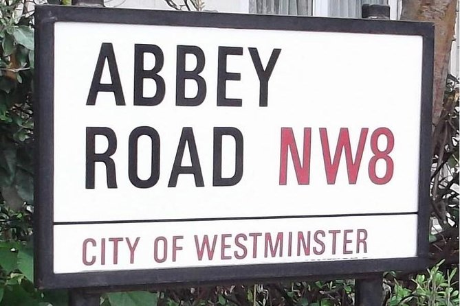 Beatles and Rock Superstars - Private Taxi Tour with Hotel Pickup - Why a private Beatles black cab tour feels better than DIY