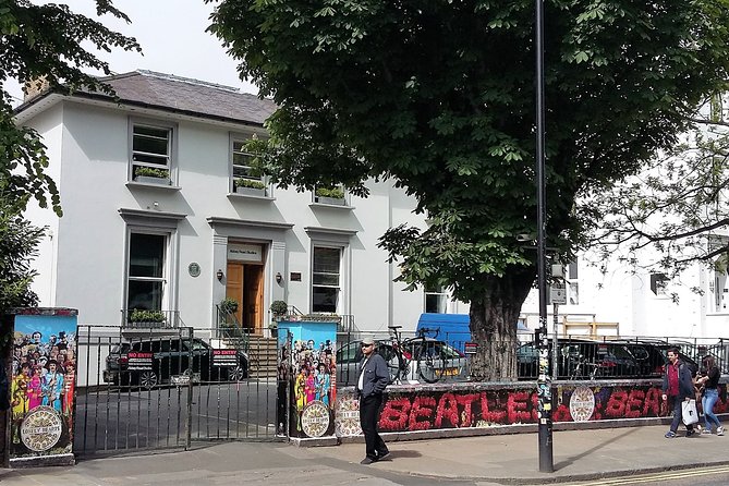 Beatles and Rock Superstars - Private Taxi Tour with Hotel Pickup - Mayfair: where the rock roll stories get room to breathe