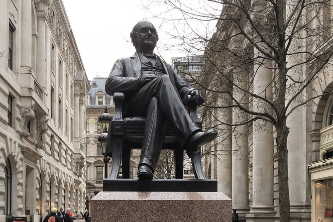 Bespoke London Black Taxi Tours - Buckingham Palace plus St. James’s Park: the walk that sets the tone