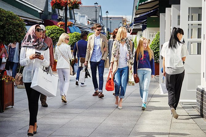 Bicester Village Shopping Trip from London with VIP Discount - Pace, Bags, and Comfort: Shop Like You Mean It