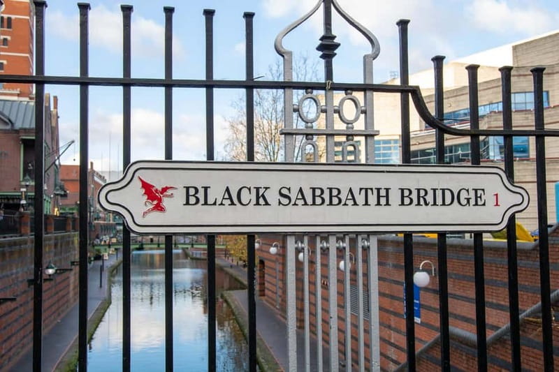 Birmingham Slogging Gang Evening Walking Tour with Pub Stops - Price and Value: Is $33.67 Worth It?