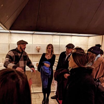 British Museum Guided Tour - Finding Your Guide at Great Russell Street and Getting In