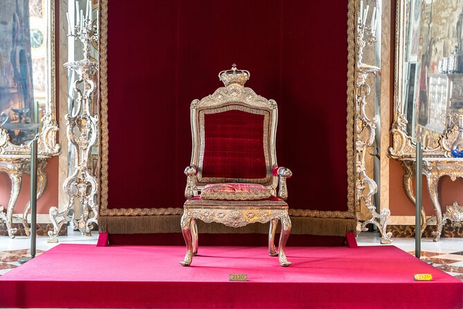 Buckingham Palace Exterior and Royal History Private Tour - Who This Tour Fits Best