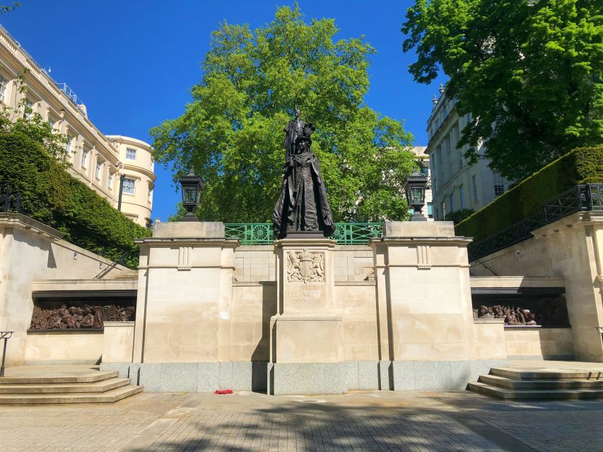 Buckingham Palace Visit and Changing of the Guard Tour - Key highlights you’ll care about