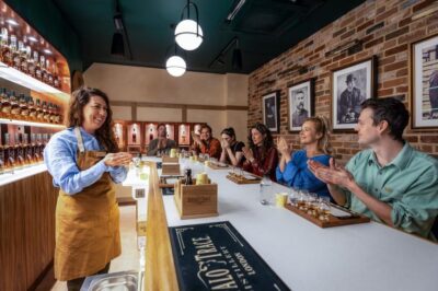 Buffalo Trace Distillery: Elevated Whiskey Experience - The 1-hour format and price value at a glance