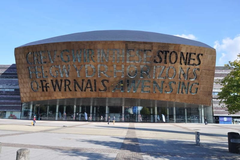 Cardiff Day Tour from London with Local Guide (Visit Wales) - A 13-Hour Wales Taste: Cardiff, Cardiff Bay, Penarth, and Castle