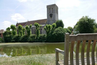 Day-Tour of the Midsomer Murders Locations - From London to the Countryside: How the Mini-Coach Day Works