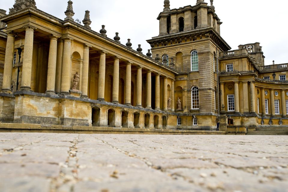 Downton Abbey Film Locations & Blenheim Palace Day Tour - Burford lunch in the Gateway to the Cotswolds