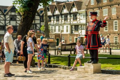 Exclusive Beefeater Meet & Greet at the Tower of London - Where you meet and how early you should arrive
