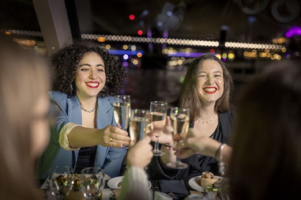 Festive London New Year’s Eve 3-Course Dinner Cruise - Key Highlights at a Glance