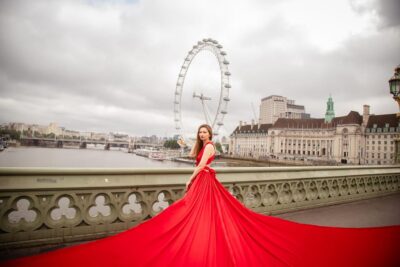 Flying dress professional photoshoot with pro photographer - Big Ben Start Point: How the 30–60 Minute Timing Works