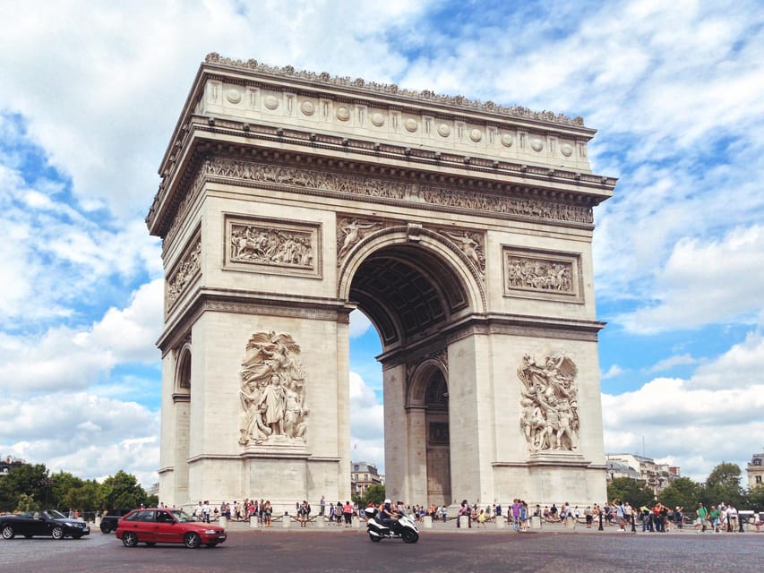 From London: Paris by Rail with Sightseeing Bus and Cruise - Seine River cruise for 1 hour: the easiest win in the whole day