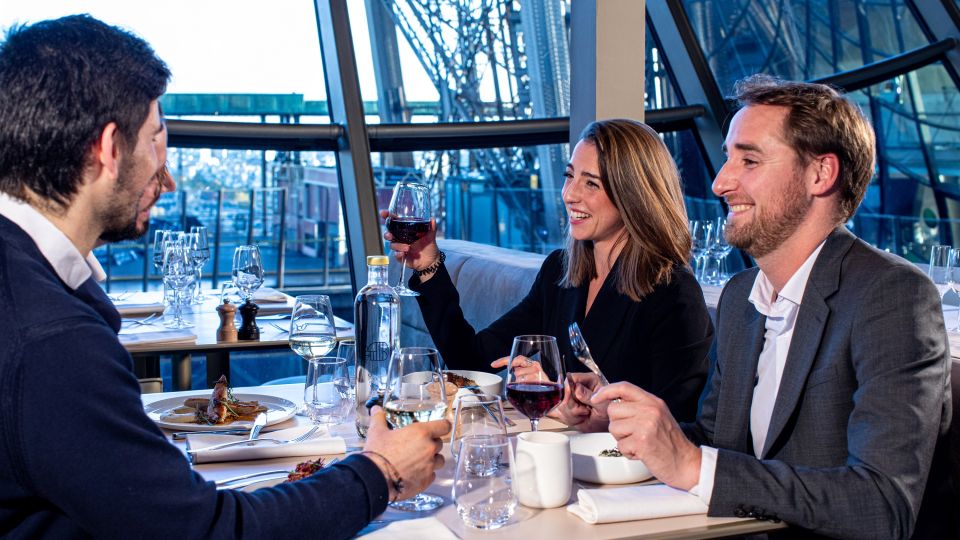 From London: Paris Day Tour w/Eiffel Tower Champagne Lunch - River Seine cruise: the calm hour in the middle of a packed day