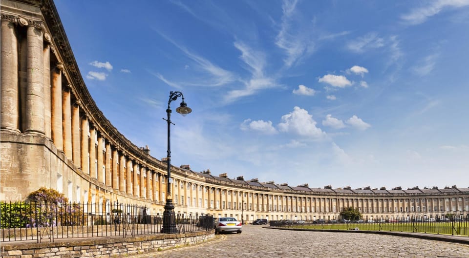 From London: Small Group Stonehenge, Bath & Cotswolds Tour - Bath’s Georgian glow: Royal Crescent photo stop and town time