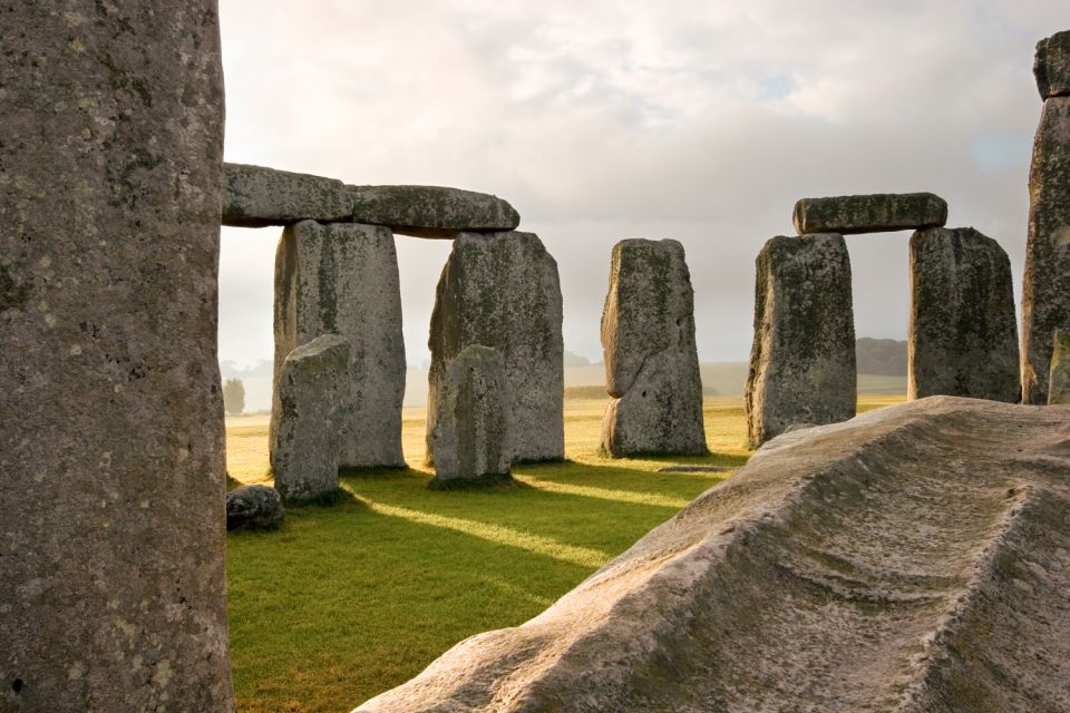 From London: Stonehenge and Bath Private Full-Day Trip - Bath UNESCO city walk: Roman streets meet Georgian façades