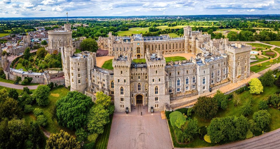 From London: Stonehenge and Windsor Castle Day Trip - Digital guide booklet (not a live guide) and how to use it well