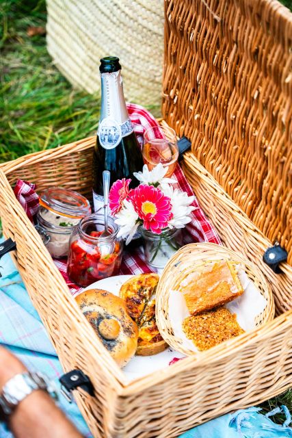 From London: Vintage Bus Wine Tour with Return Train Tickets - Who Should Book This Sussex Wine Day (and Who Might Skip It)
