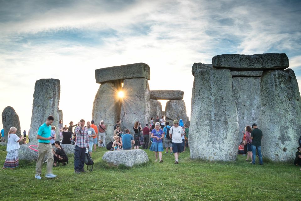 From London: Windsor, Stonehenge, & Salisbury Cathedral Trip - Where the tour starts and ends (and why that matters)