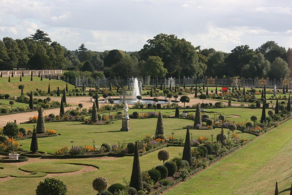 Hampton Court Palace Private tour With Fast Track Entry - Outdoor spaces, gardens, Maze, and the Great Vine: the part that surprises people