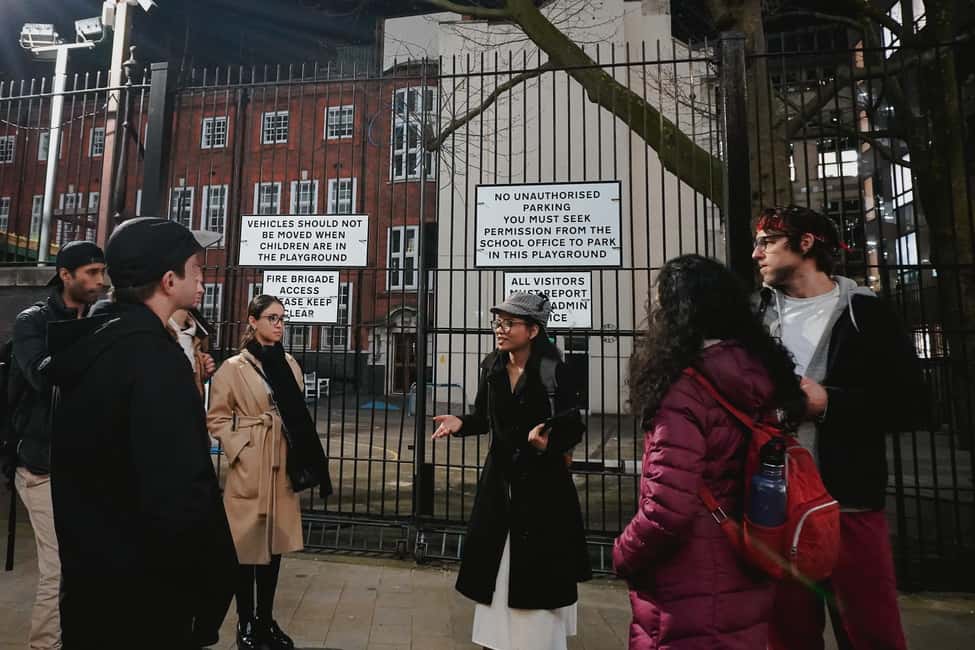 Jack The Ripper Tour: Interactive Tour London - How the Guide Makes It Work: Friendly, Informative, and Responsive