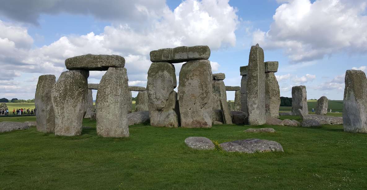 King Arthur Tour: Stonehenge, Glastonbury and Avebury - Price and logistics: a private long day you’ll feel in your legs