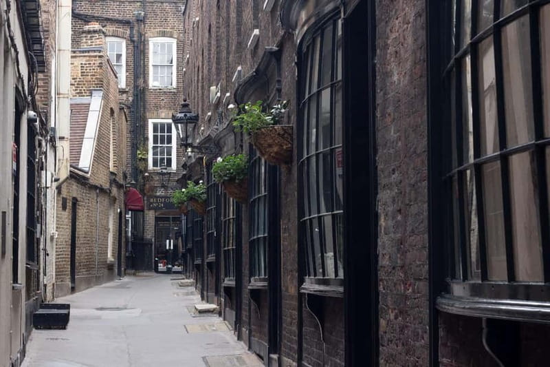 Lights, Camera, London! Movie Locations Walking Tour - Should You Book Lights, Camera, London?
