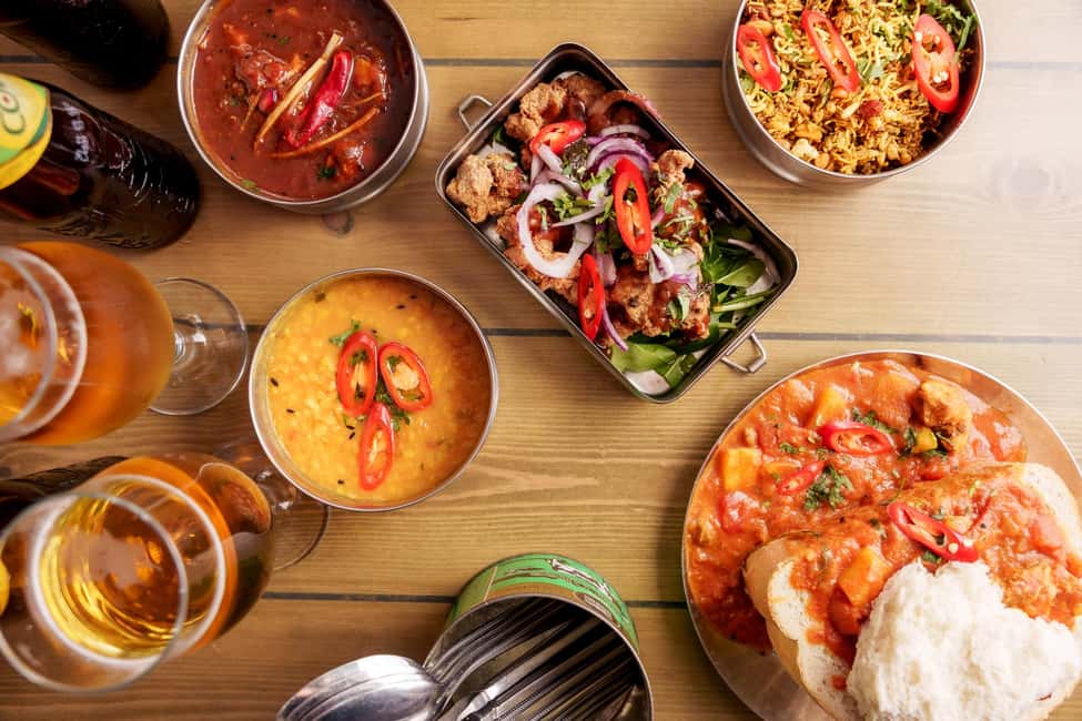 Local Foodie Adventure in London: 10+dishes, drinks and more - Meeting at Seven Dials: easy start, quick Soho context