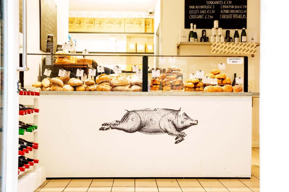 Local Foodie Adventure in London: 10+dishes, drinks and more - Who should book this Soho foodie walk
