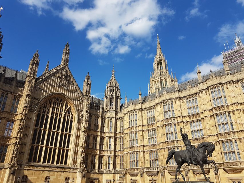 London: 30 Top Sights and Churchill War Rooms Tour - London Bridge area: Globe, HMS Belfast, Tower Bridge, Tower of London