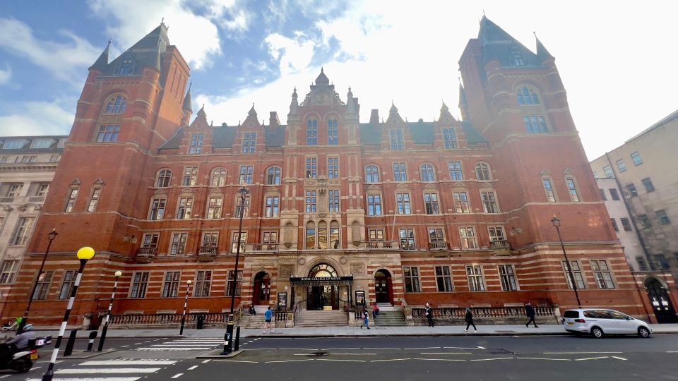 London: 5-Hour Private Tour with Pickup - St. Paul’s to Covent Garden to Trafalgar Square: Big London in Small Bites