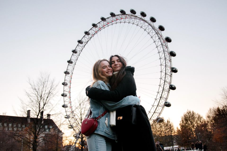 London: A Unique Photoshoot Experience at Famous Sites - 48-Hour Delivery: Downloading Edited High-Res Photos