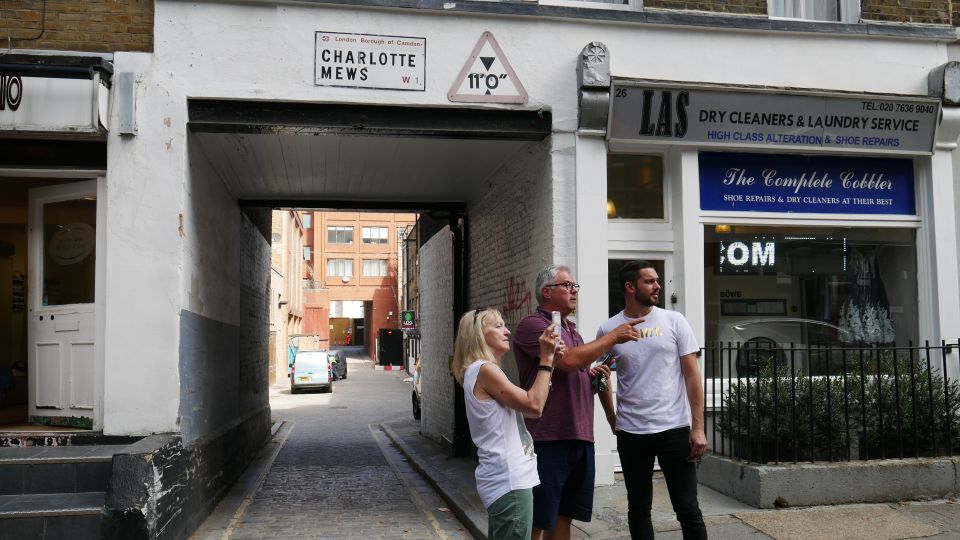 London: Beatles Tour by Black Taxi - Homes of John, Paul, and Ringo: seeing fame in real streets