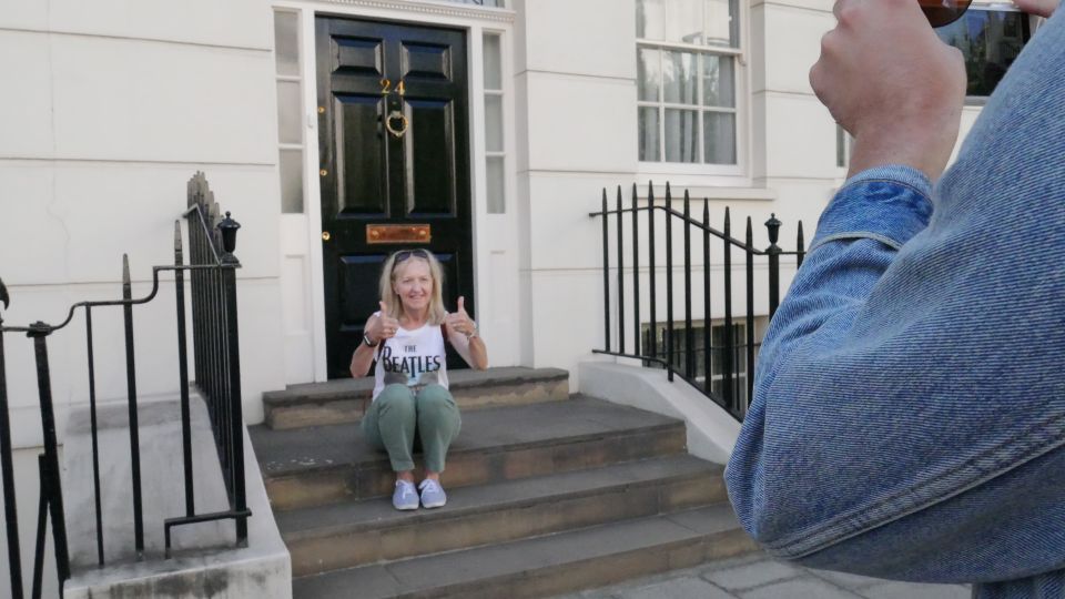 London: Beatles Tour by Black Taxi - Album cover and film-location stops: how pop culture becomes geography