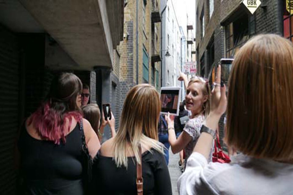 London: Bridget Jones 2–Hour Walking Tour - Darcy’s diary moment: where the plot lands