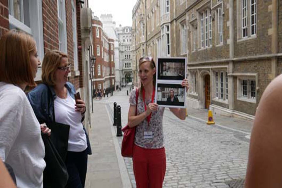 London: Bridget Jones 2–Hour Walking Tour - Starting at Temple Underground: a smart launch point