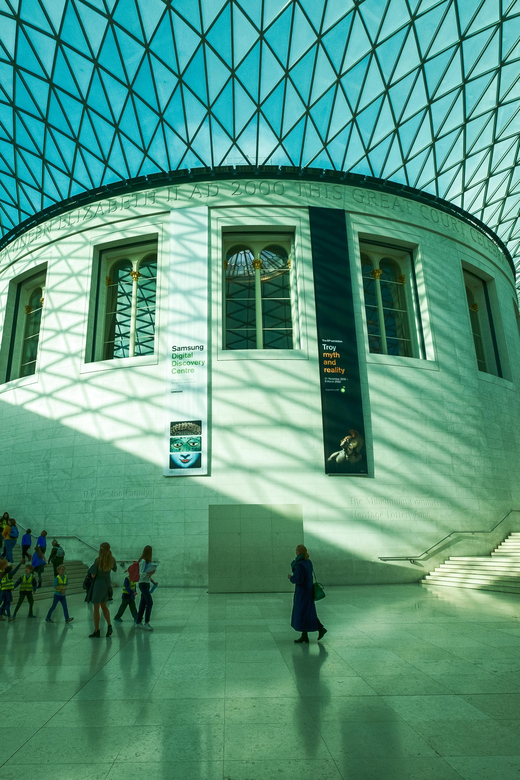 London: British Museum Guided Tour - Finding Your Group: Starbucks Just Across the Museum Entrance