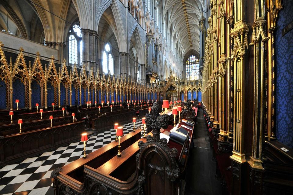 London: Buckingham Palace & Big Ben & Abbey Private Tour - What to pack for a 6-hour walking route