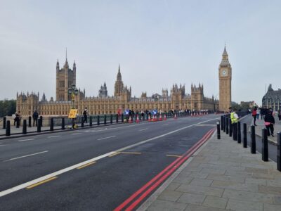 London by taxi: Highlights Tour in a real London Black Cab. - Hotel Pickup, Short Electric-Car Hops, and How the Timing Works
