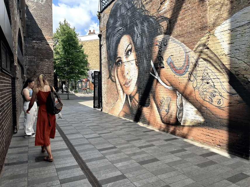 London: Camden & Kentish Town Urban Walking Tour - Street Art Photography: How to Get Better Shots on the Walk