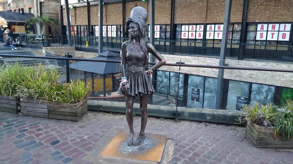 London: Camden Town Amy Winehouse Tour - Start at Chalk Farm: The Easy Two-Hour Rhythm