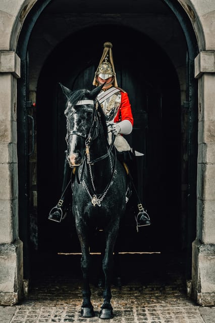 London: Changing of the Guard Experience and Landmarks Tour - The Four Hidden Streets (Plus an 18th-Century Winery): Where the Tour Finds Its Edge