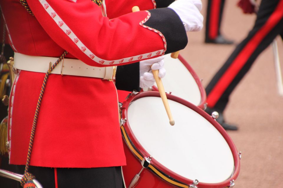 London: Changing of the Guard Private Group or Family Tour - How Buckingham Palace’s Changing of the Guard really works